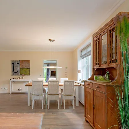 Landhaus Suederende Holiday home *